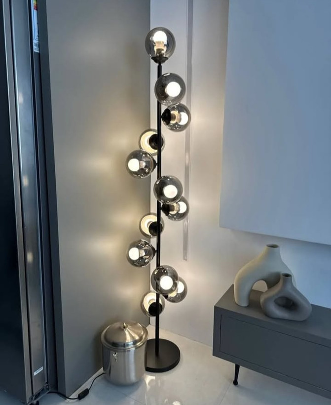 آباژور_ایستاده