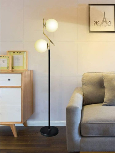 آباژورایستاده