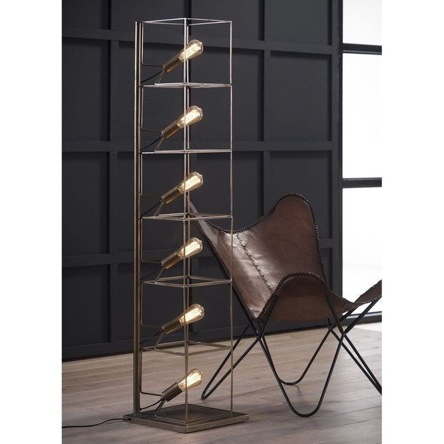 آباژورایستاده